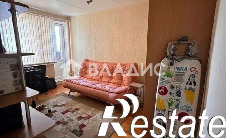 4-комн квартира улица Калинина, 57А,  д. 57А
