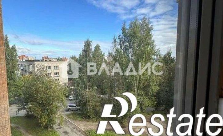 4-комн квартира улица Калинина, 57А,  д. 57А