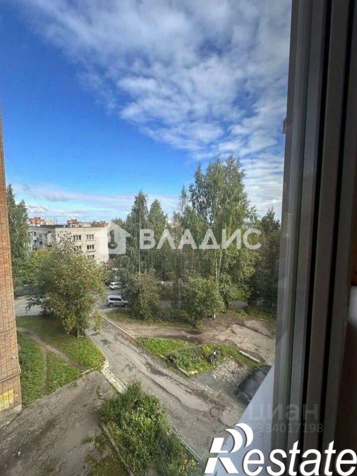 4-комн квартира улица Калинина, 57А,  д. 57А