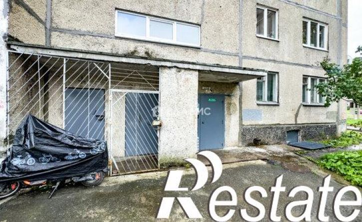4-комн квартира улица Ровио, 34,  д. 34