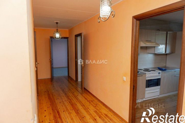 3-комн квартира улица Калинина, 57А,  д. 57А